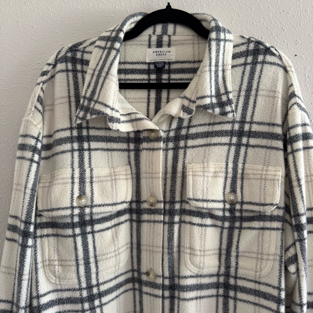 AE Oversized Plaid Fleece & Love Shacket XL - Picture 5 of 7